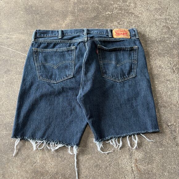 Levi's Cut Off Denim Jean Shorts Mens 40 Blue Jorts Dark Bermuda Grunge 9" 505 - Picture 4 of 9